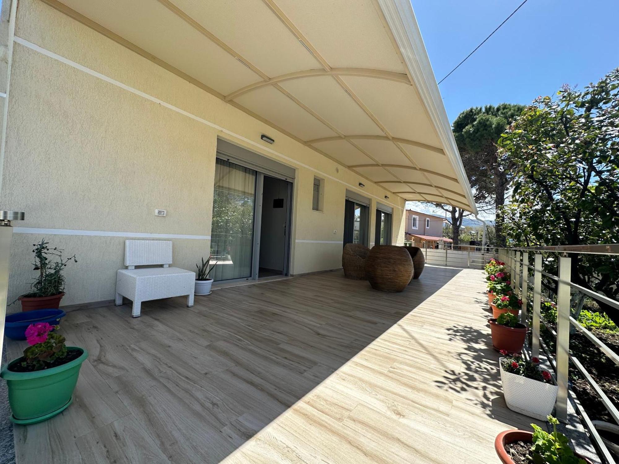 Arial Trinity Suites Vlore Exterior photo